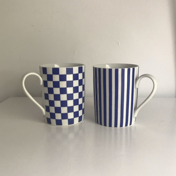 Vintage Mugs - Set of 2 - Picture 5 of 8